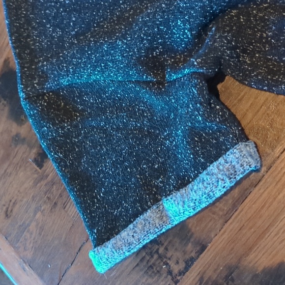 Zara Trafaluc Black Crew Neck Cuffed Short Sleeve Top. Sz M. - Picture 2 of 12